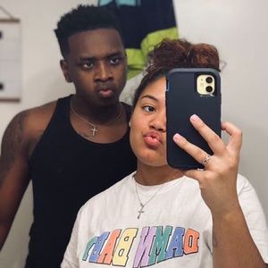 Meet your Posher, Kaylin